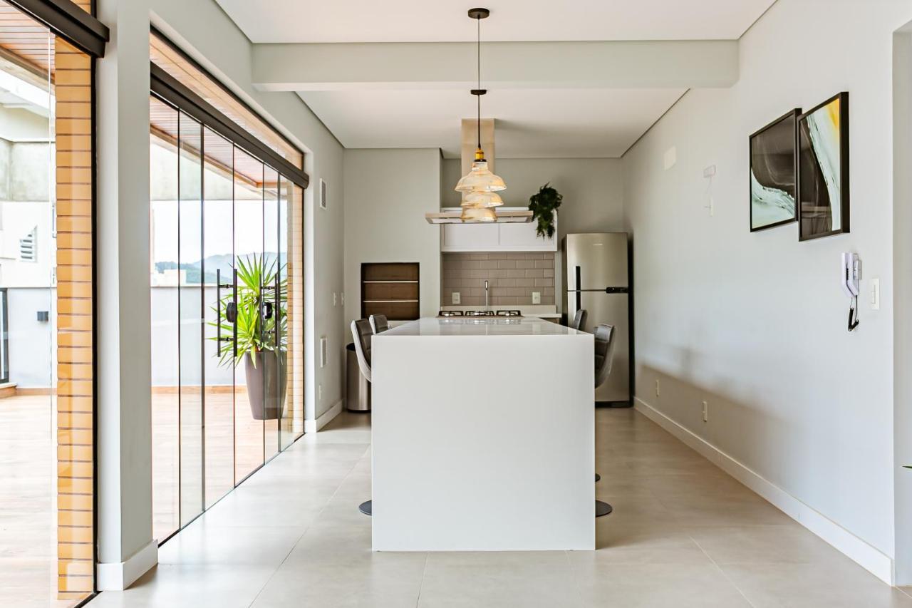 Апартаменты Studio Moderno Com Vaga, Proximo A Lagoa Da Conceicao - Trindade Флорианополис Экстерьер фото
